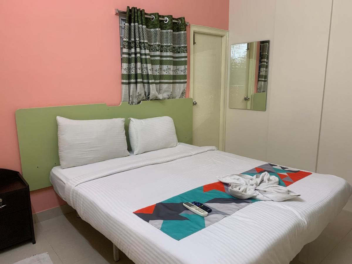 Homewood Suites Hyderabad Exterior foto