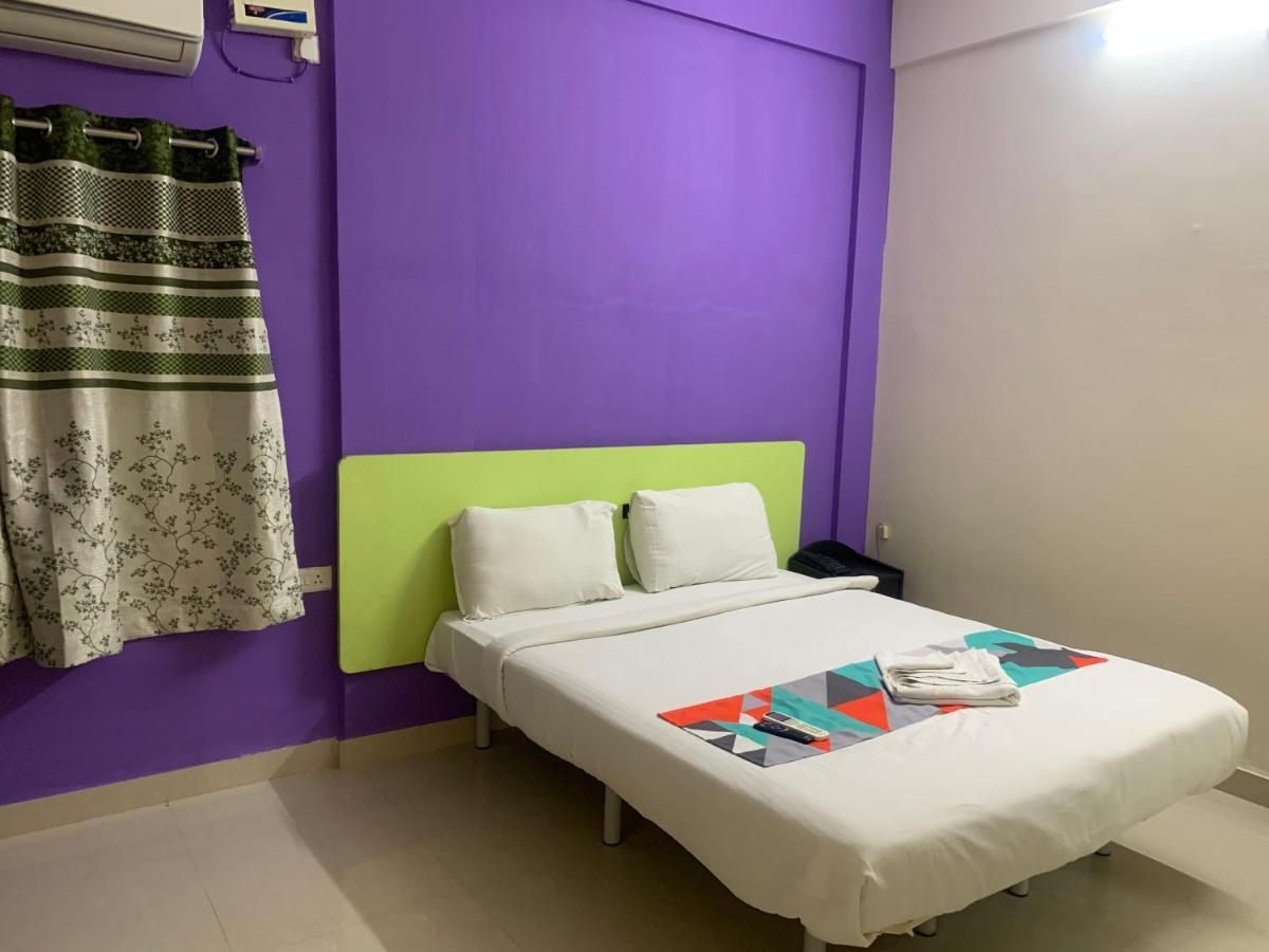Homewood Suites Hyderabad Exterior foto